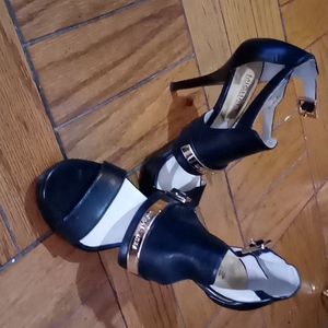 Michael Kors platform, 4" stiletto sandals sz6.5